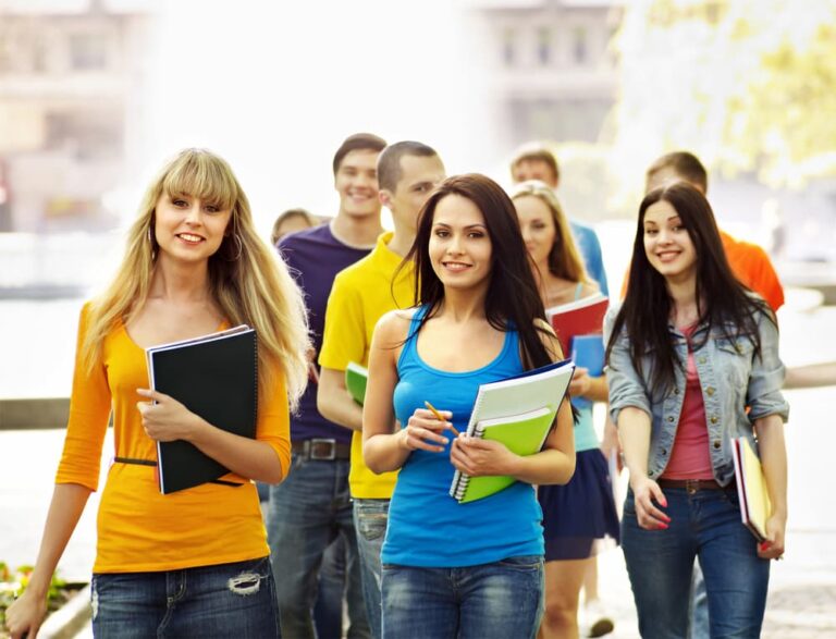 The IB Advantage. How International Baccalaureate Programs Prepare Students for College
